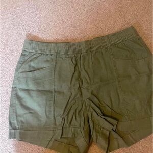 Never worn old navy olive green size L